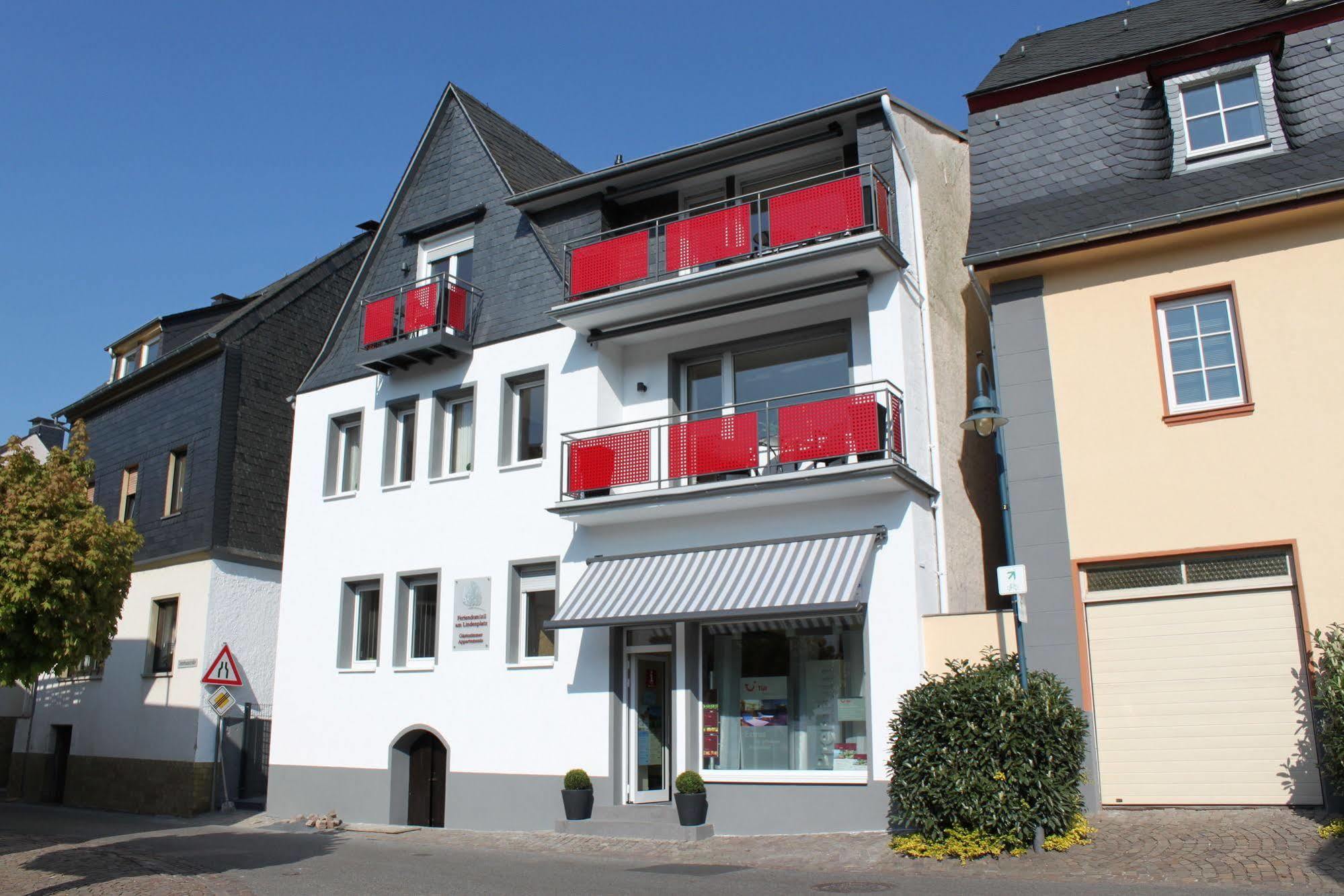 Hotel Feriendomizil Am Lindenplatz Bullay Exterior foto